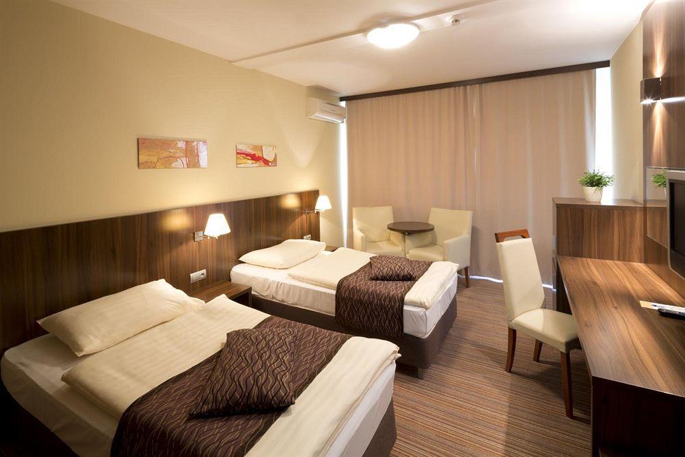 Szálloda Hotel Bratislava