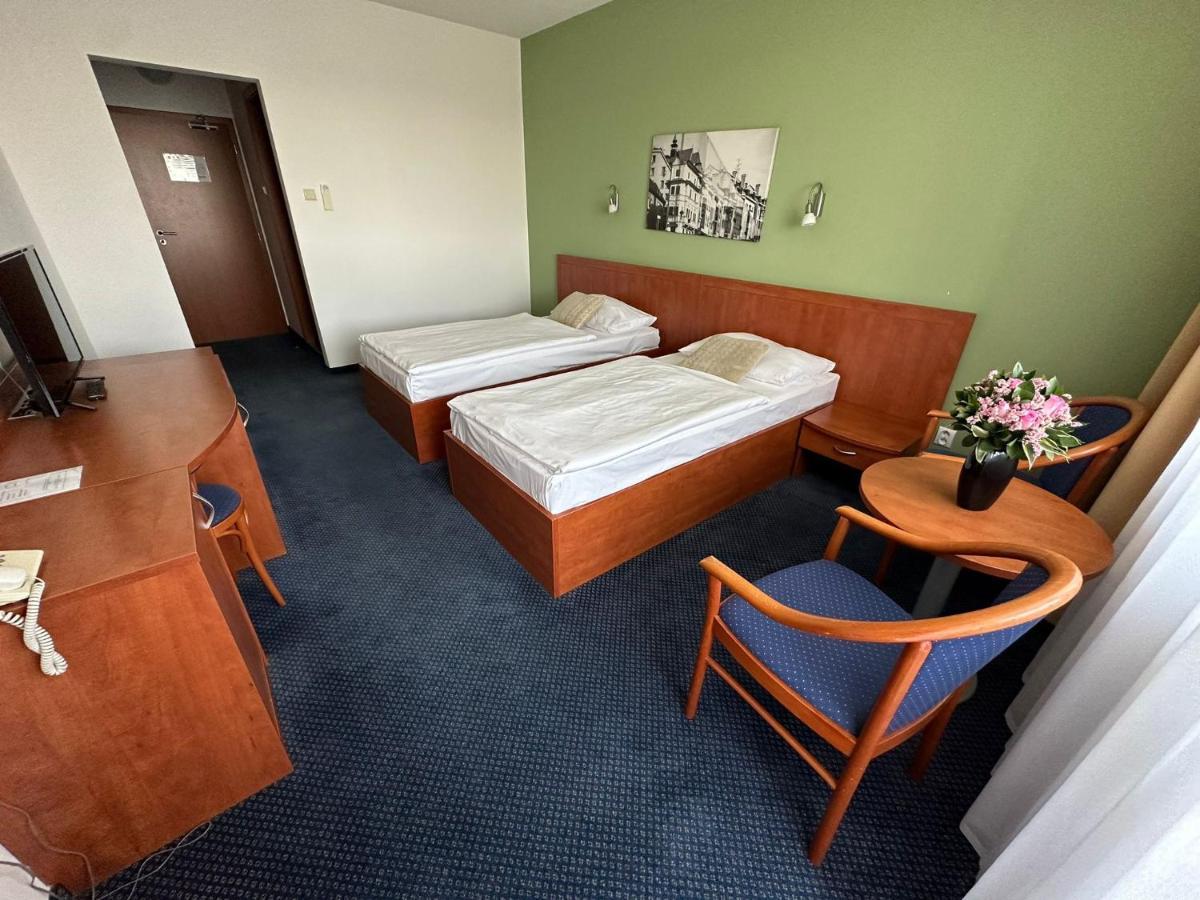 Hotel Bratislava Szálloda