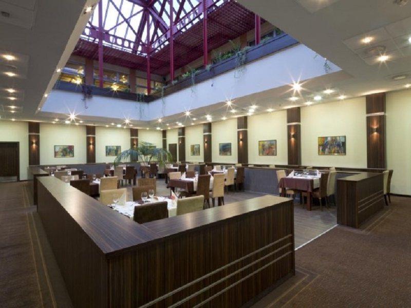 Szálloda Hotel Bratislava