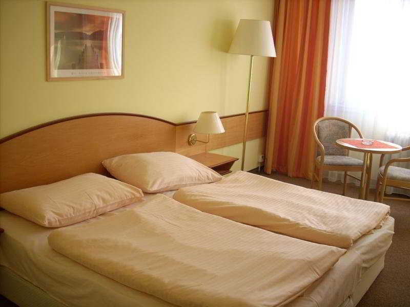 Hotel Bratislava Szálloda Pozsony