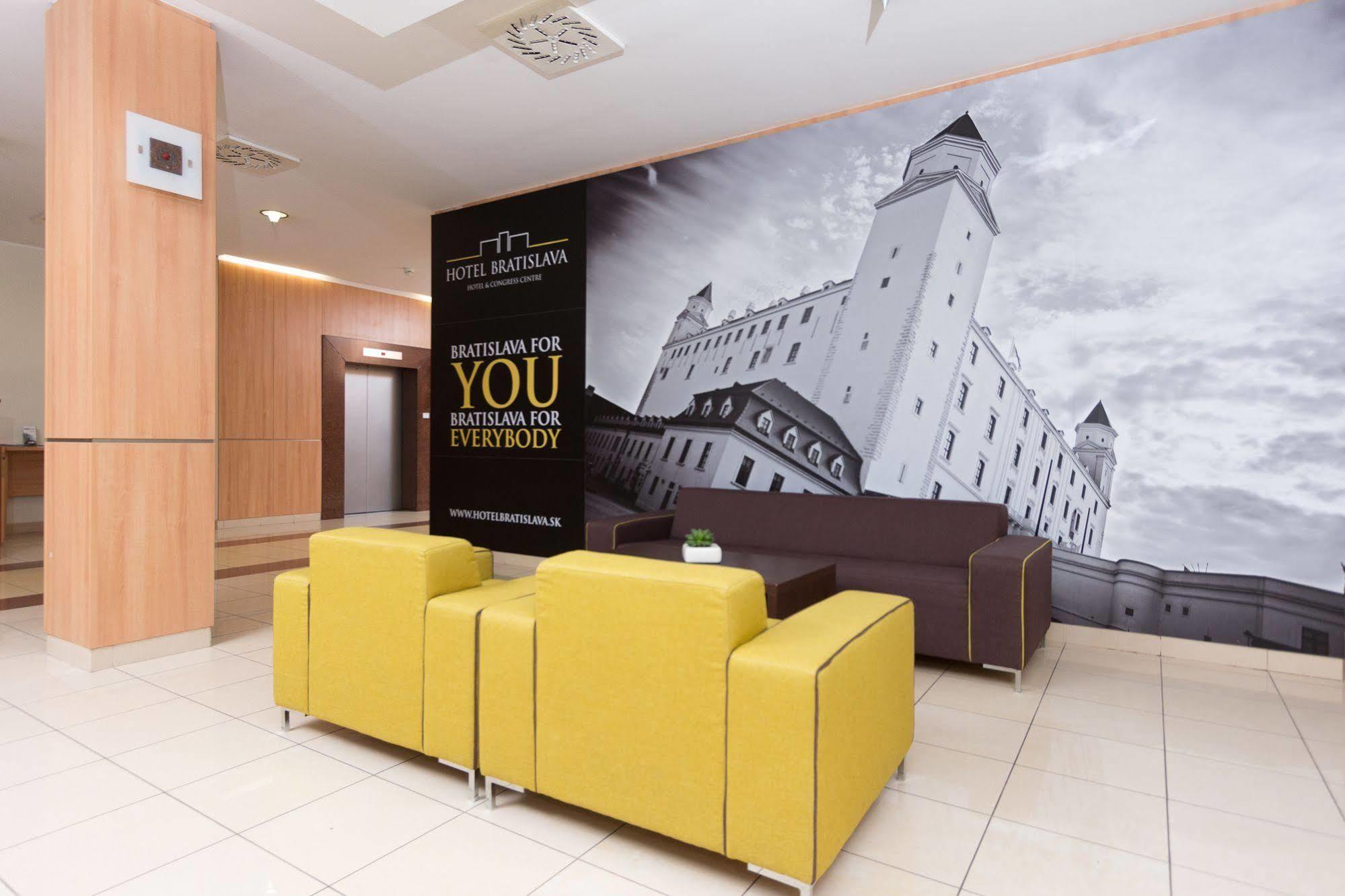 Szálloda Hotel Bratislava Pozsony