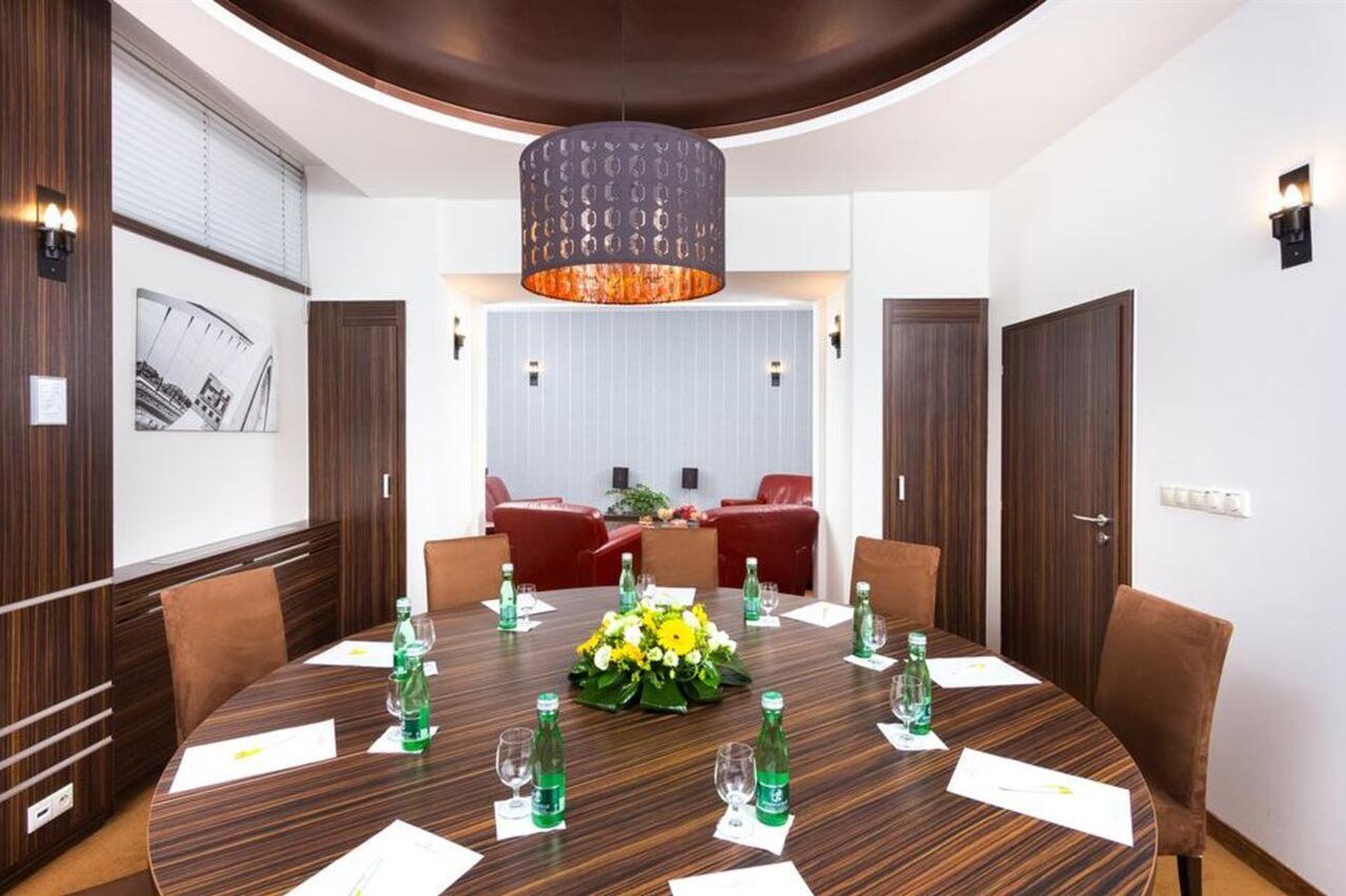 Szálloda Hotel Bratislava Pozsony